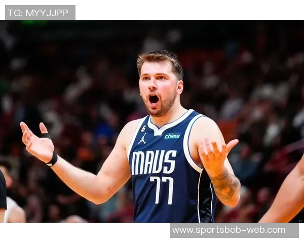 东契奇季前赛表现出色轻松砍下31分5板9助展现瘦身效果